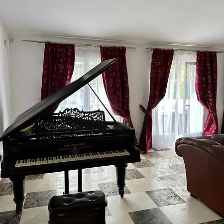 Dardan Villa *